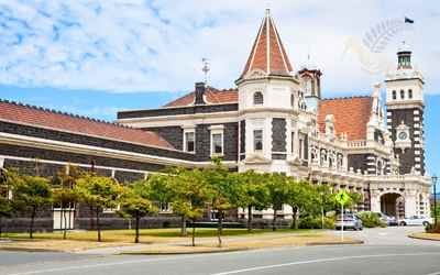 Queenstown to Dunedin Including Taieri Gorge Train